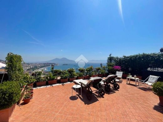 Appartamento a Napoli, Campania