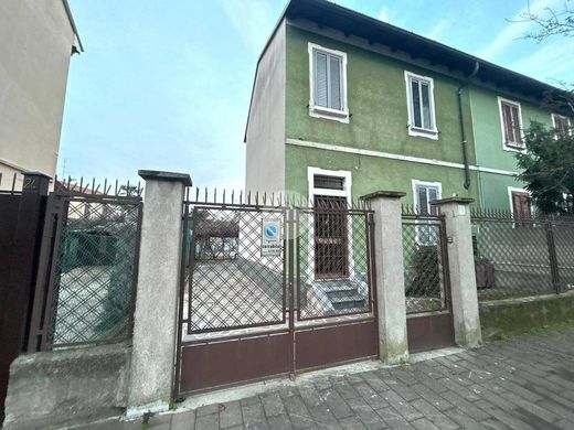 Luxury home in Corsico, Milan