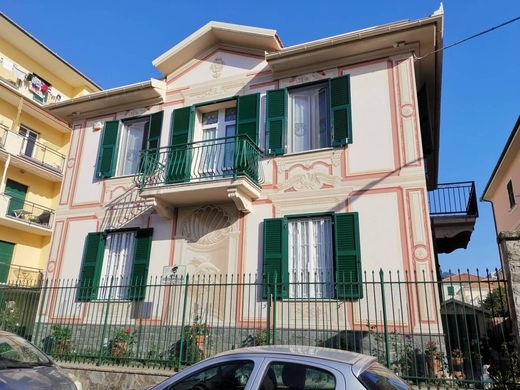 Sestri Levante, Provincia di Genovaのヴィラ