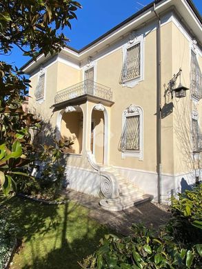 Villa in Avezzano, Provincia dell' Aquila