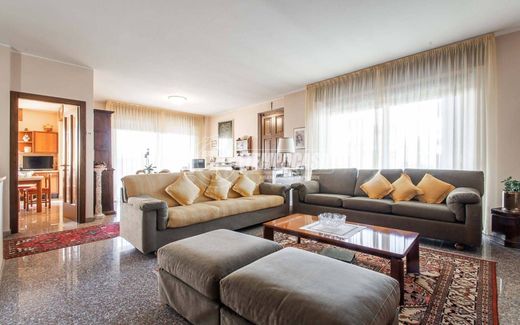 Villa in Guanzate, Provincia di Como