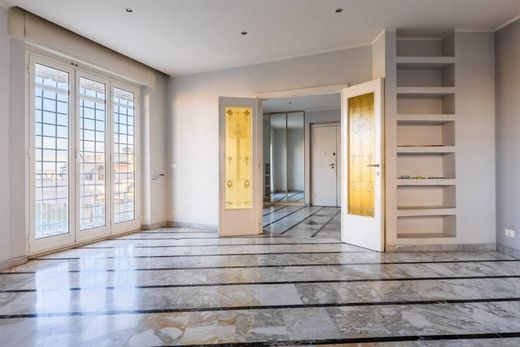 Apartment in Rome, Latium