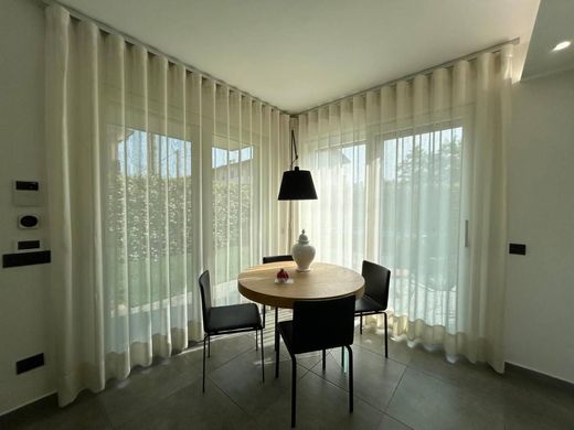 Villa a Legnano, Milano