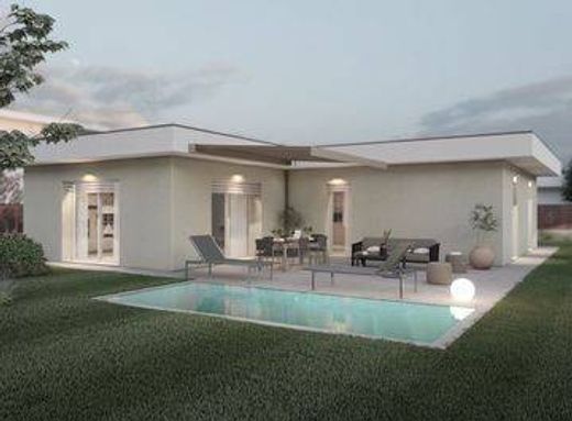 Βίλα σε Castiglione delle Stiviere, Provincia di Mantova