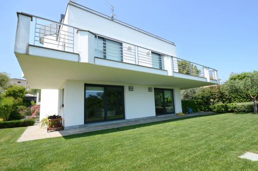 Villa in Pescara, Provincia di Pescara