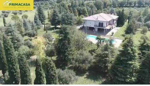 Villa en Verona, Provincia di Verona