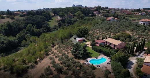 منزل ريفي ﻓﻲ Montefiascone, Provincia di Viterbo