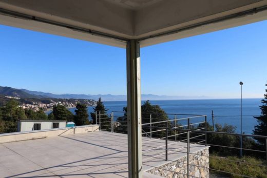 Villa - Varazze, Provincia di Savona