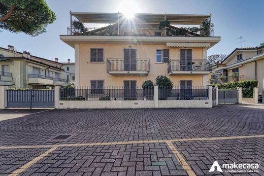 Penthouse in Massa, Provincia di Massa-Carrara