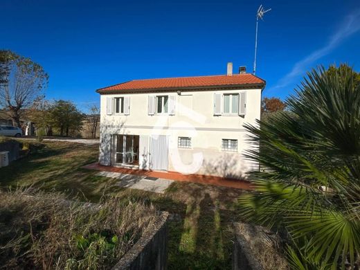 منزل ريفي ﻓﻲ Senigallia, Provincia di Ancona