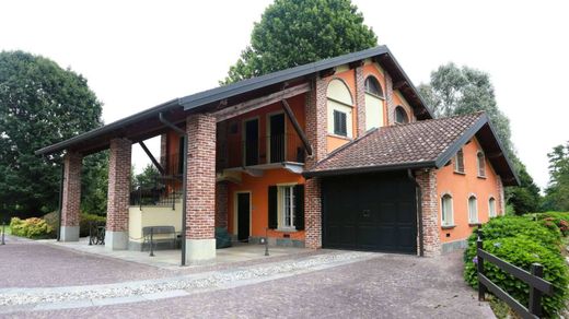 Luxus-Haus in Robecco sul Naviglio, Mailand