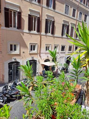 Apartment in Rome, Latium