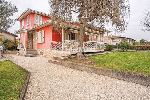 Villa Montichiari, Brescia ilçesinde