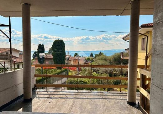 Appartamento a Bardolino, Verona