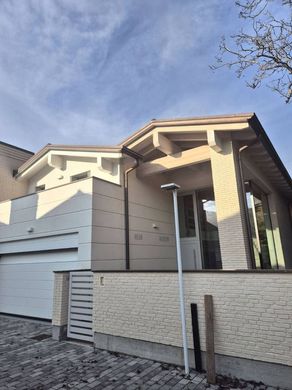 Villa en Parma, Provincia di Parma