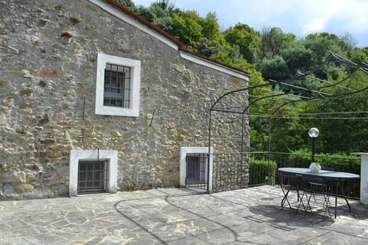 Villa in Ceriana, Provincia di Imperia