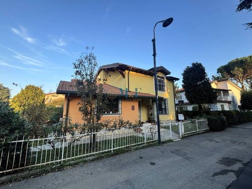 Willa w Segrate, Città metropolitana di Milano