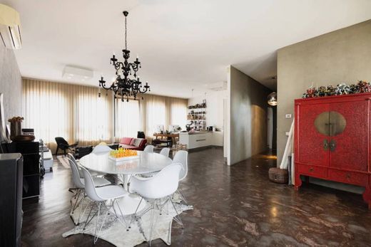 Appartement in Milaan, Città metropolitana di Milano