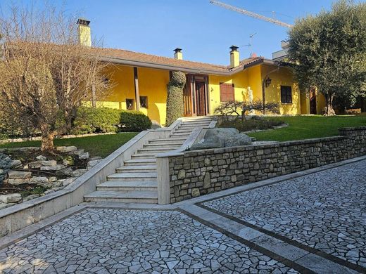 Villa en Brembate di Sopra, Bérgamo