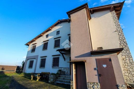 Villa in Ghedi, Provincia di Brescia