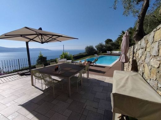 Villa in Gargnano, Provincia di Brescia