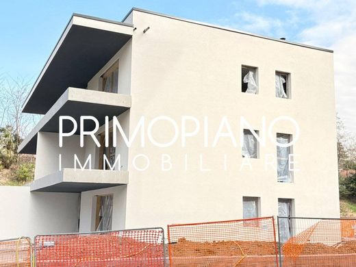 Apartment / Etagenwohnung in Trient, Südtirol