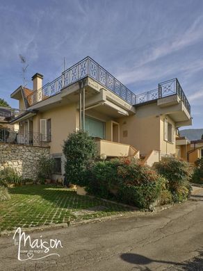 Villa in Prato, Provincia di Prato