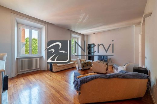 Apartment / Etagenwohnung in Rom, Latium