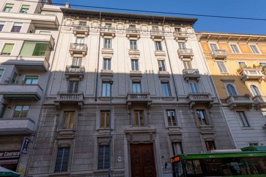 아파트 / 밀라노, Città metropolitana di Milano