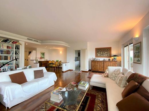 Apartment in Desenzano del Garda, Provincia di Brescia