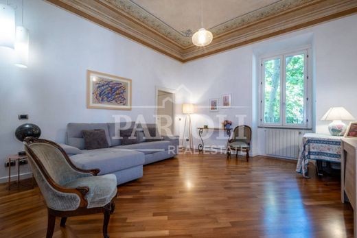 Apartment / Etagenwohnung in Rom, Latium