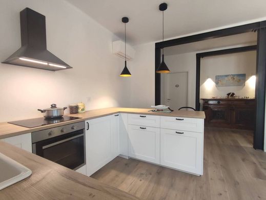 Apartment in Verona, Provincia di Verona