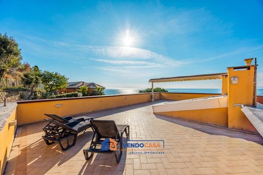 Penthouse à Varazze, Savone