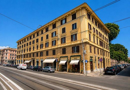 Apartment / Etagenwohnung in Rom, Latium