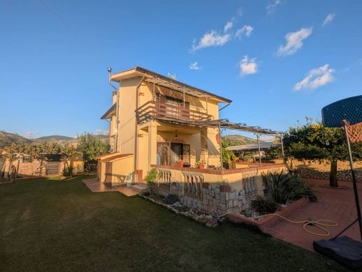 Villa en Terracina, Provincia di Latina