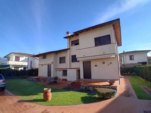 ‏וילה ב  Pietrasanta, Provincia di Lucca