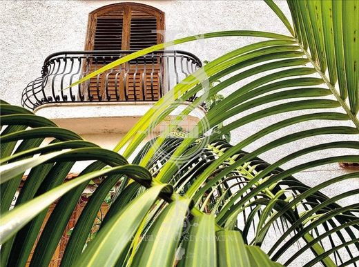 Villa à Giardini-Naxos, Messine