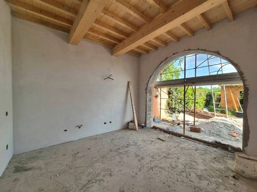 Villa in Vinci, Florence