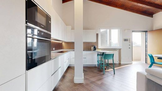 빌라 / Inzago, Città metropolitana di Milano