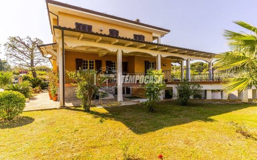 Villa in Civitanova Marche, Provincia di Macerata