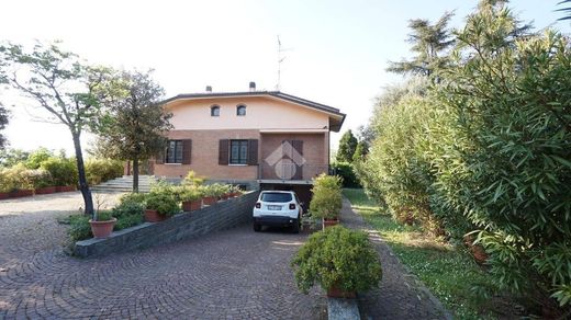 Villa in Fiorano Modenese, Provincia di Modena