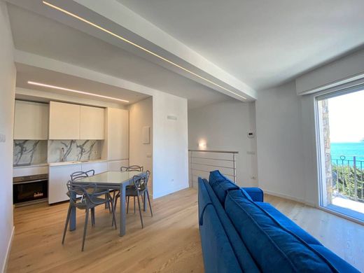 Penthouse à Alassio, Savone