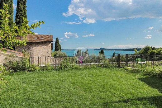 Apartment in Gardone Riviera, Provincia di Brescia