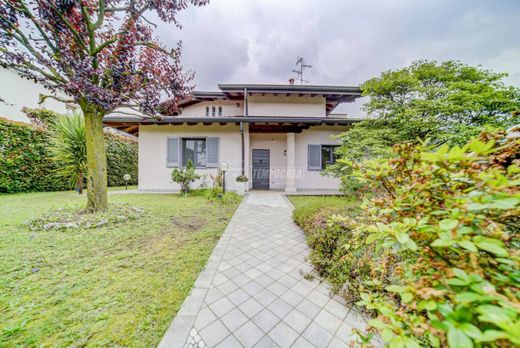 Villa in Solbiate Arno, Provincia di Varese