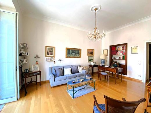 Appartamento a Napoli, Campania