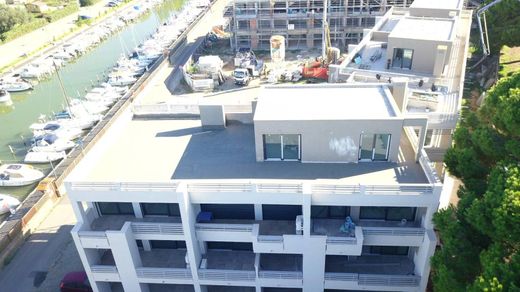 Apartment / Etagenwohnung in Scarlino, Provincia di Grosseto