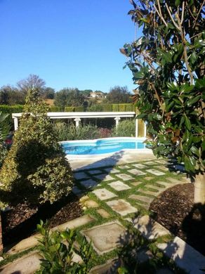 Villa a Morrovalle, Macerata