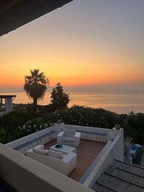 Luxury home in Santa Marina Salina, Province of Messina