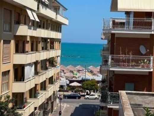 Penthouse in Pescara, Provincia di Pescara