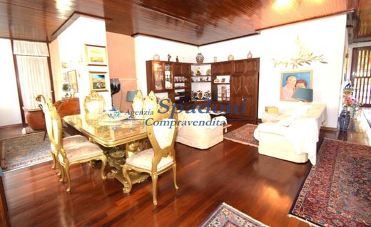 Villa a Montecatini Terme, Pistoia